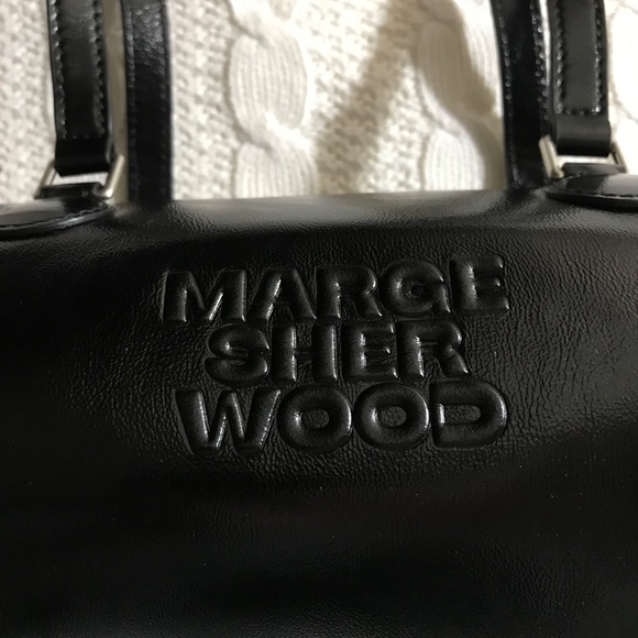 BN MARGESHERWOOD Black Log Medium Bag - Picture 6 of 14